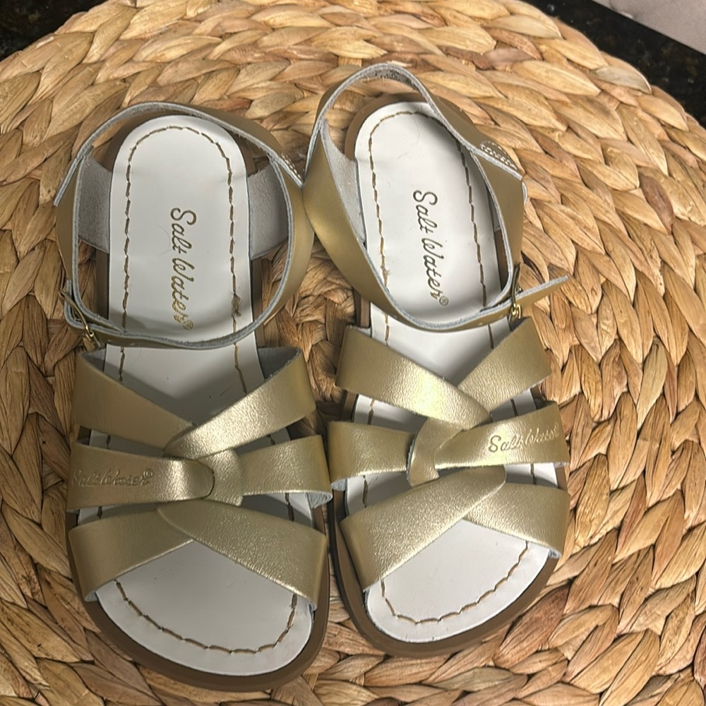 Girls sandals, size 2